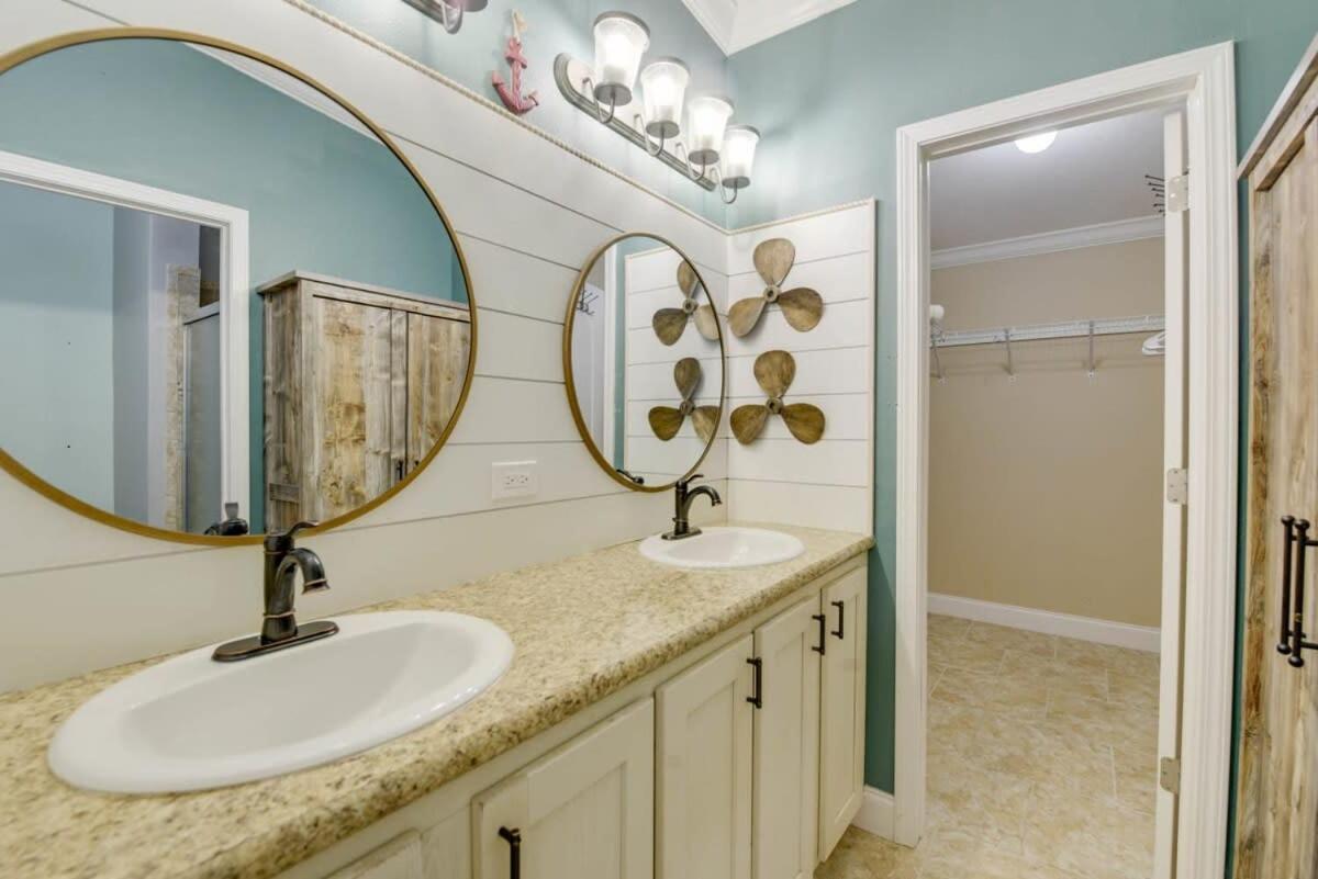 Loggerhead Lagoon - Modern Waterfront Home Pirates Cove 외부 사진